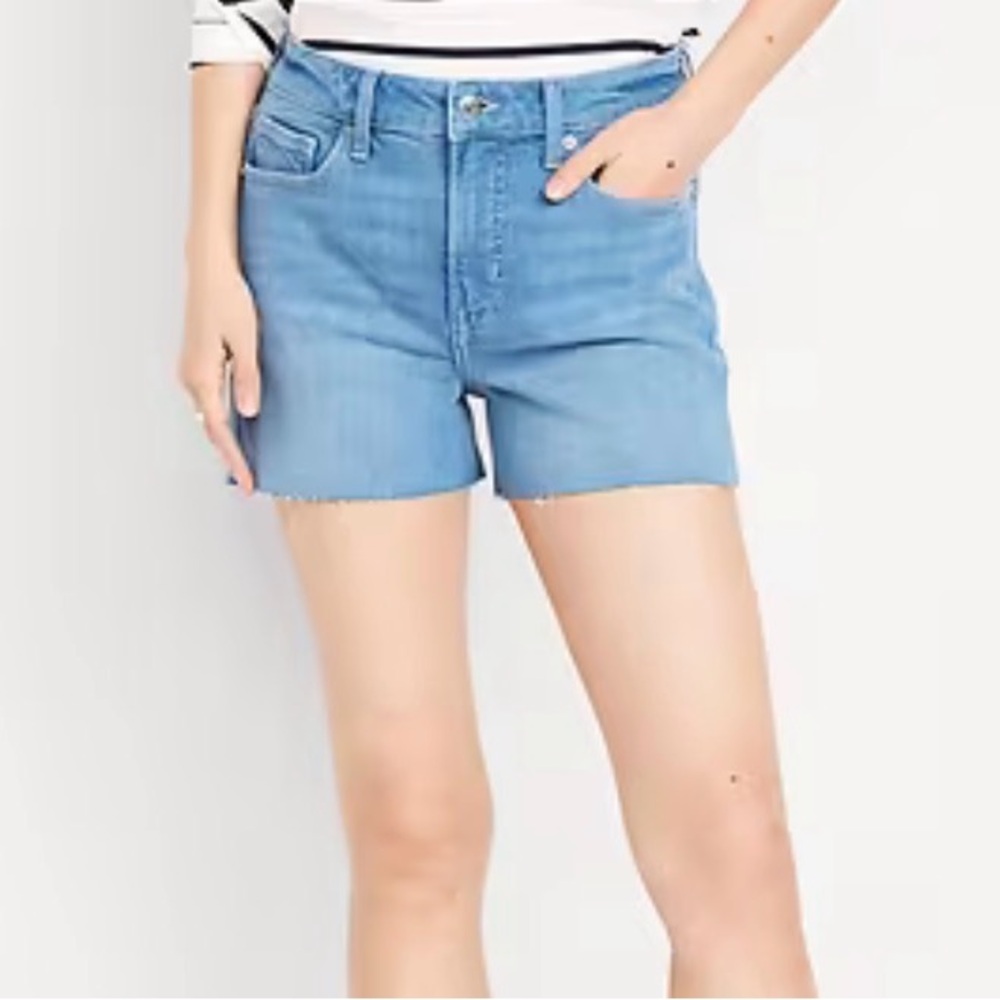 Old Navy Medium Wash High Rise Cut Off Shorts 12 NWT